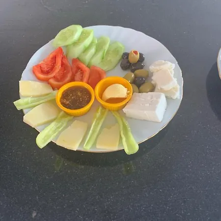 Kayhan Otel 2*